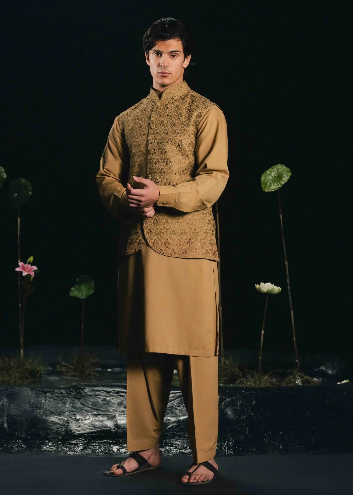 Zarvahn | LAJ BY LAJWANTI MENSWEAR