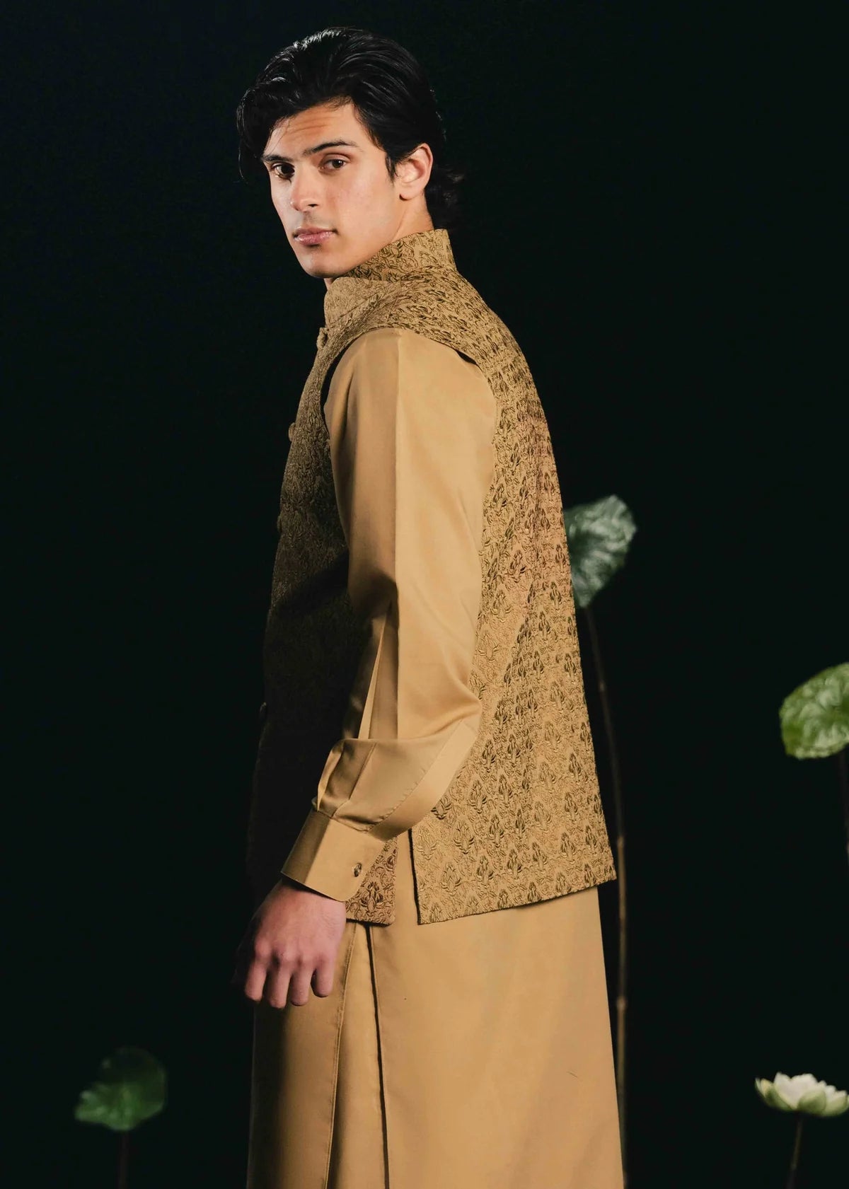 Zarvahn | LAJ BY LAJWANTI MENSWEAR