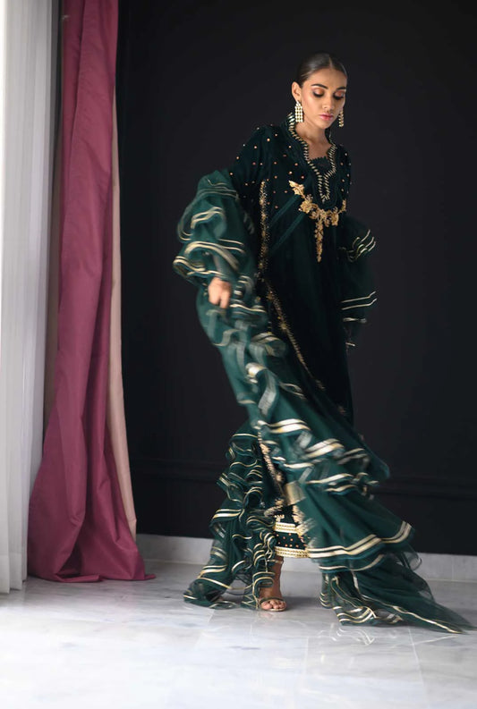 Kyra | Velvet | Nadia Farooqui