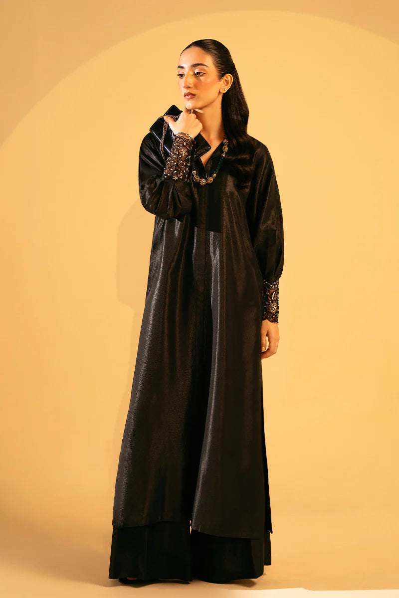 Tarah Noir | MODERN MUSE | ARMAS