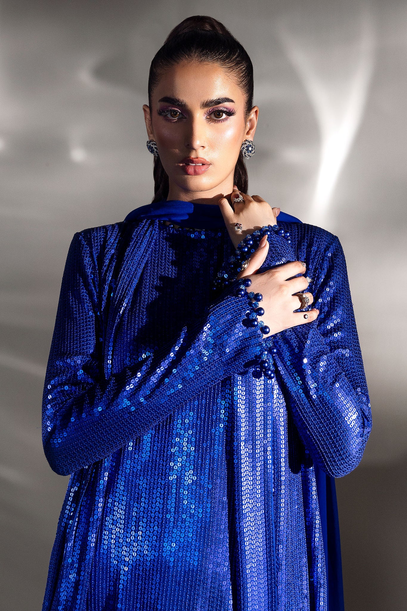 BLEU ECLAT | LUEUR DOR | ELAN