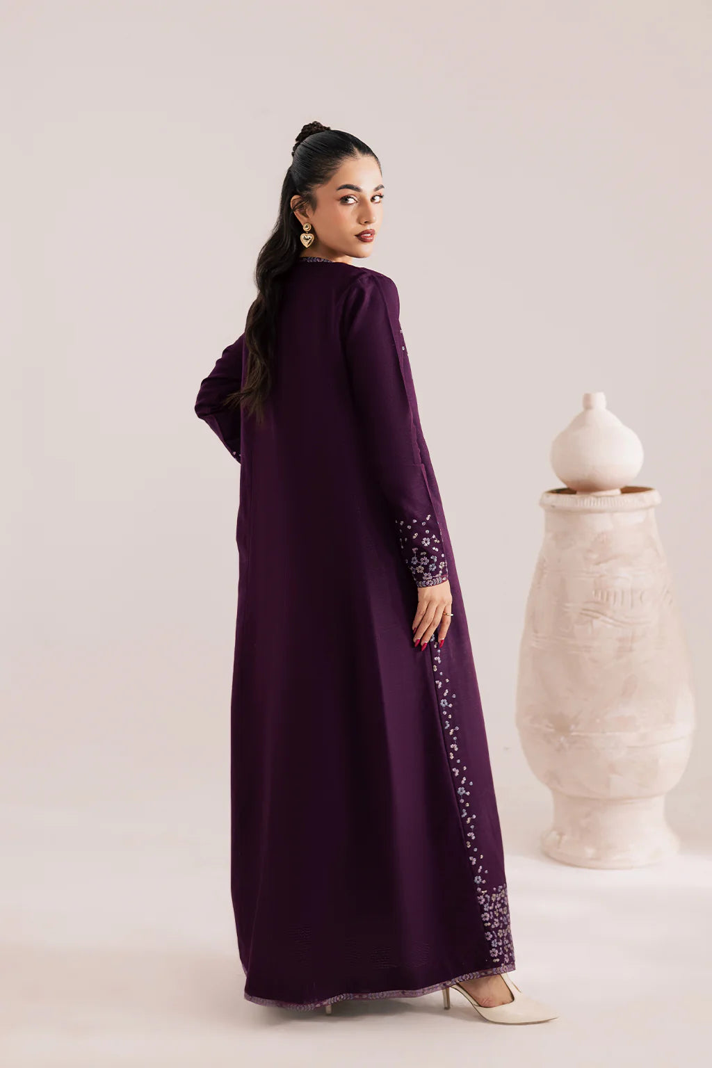 WB-38 | WINTER WARMTH | VANYA