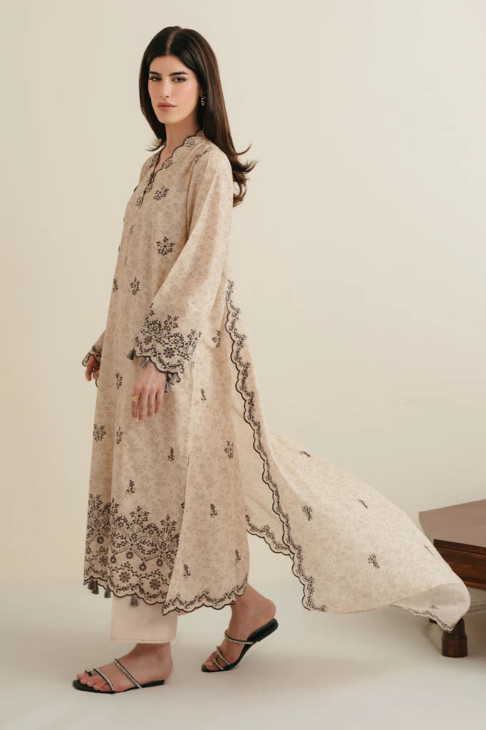 IVORY NOIR-3PC EMBROIDERED LAWN SUIT | Cross Stitch