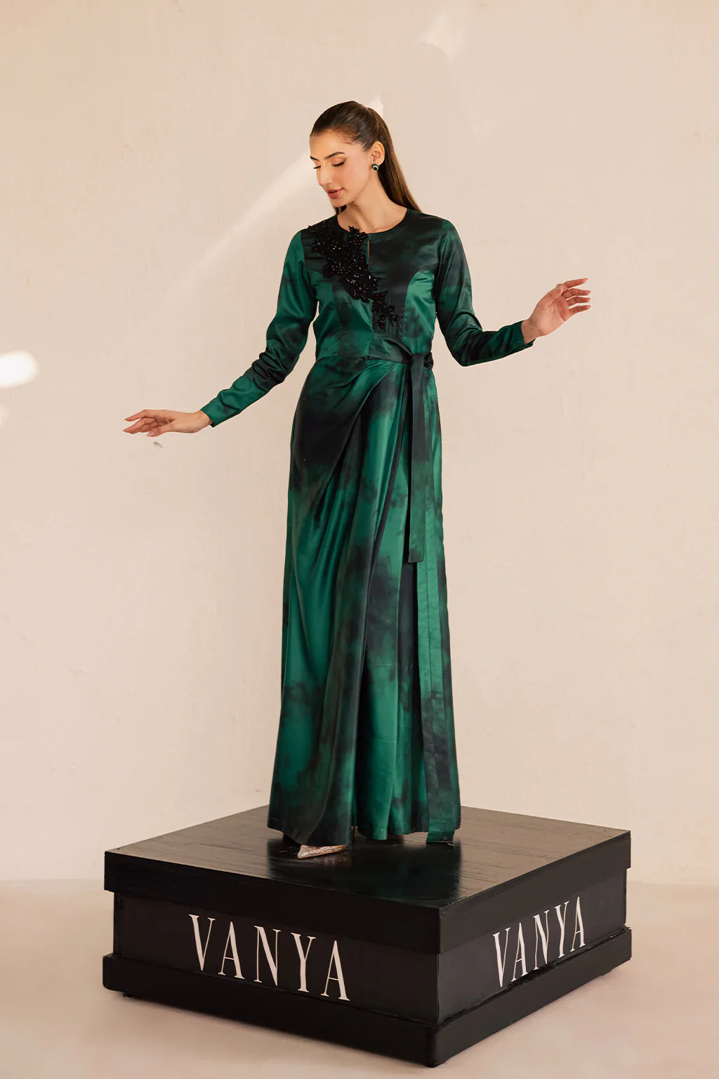 SL-18 | Silk Vol-01 | VANYA