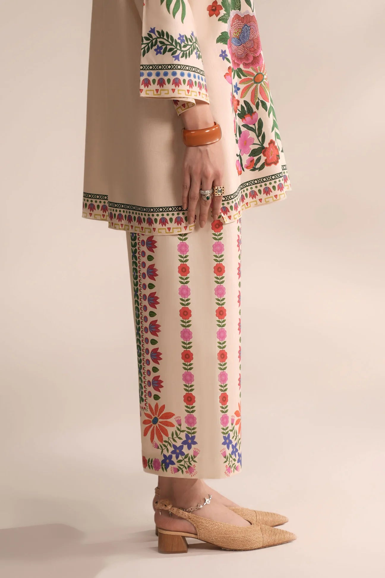 (ZRW-21553) BUTTERCREAM | Poplin-Fall'25 | ZAHA