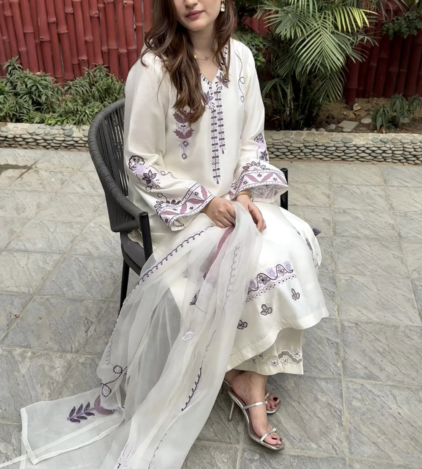 ORCHID FULL SET WHITE | NIMRAH HAFSA