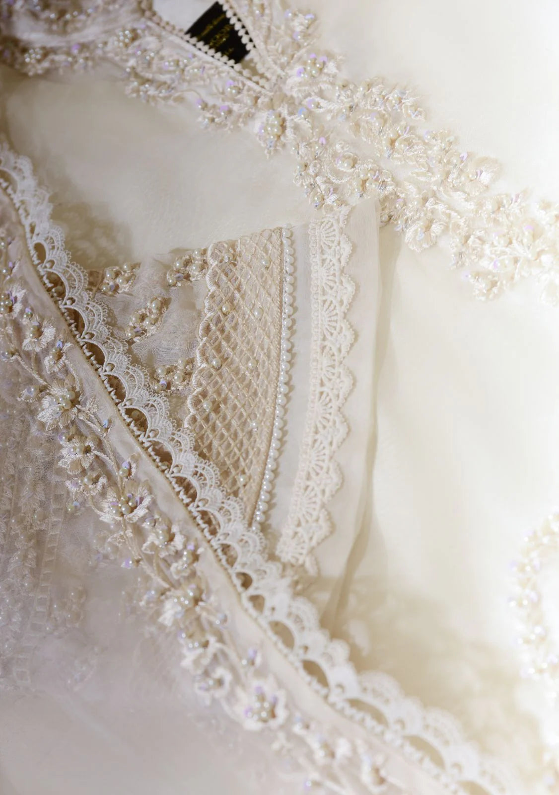 ARALIN | Aghanoor Bridal