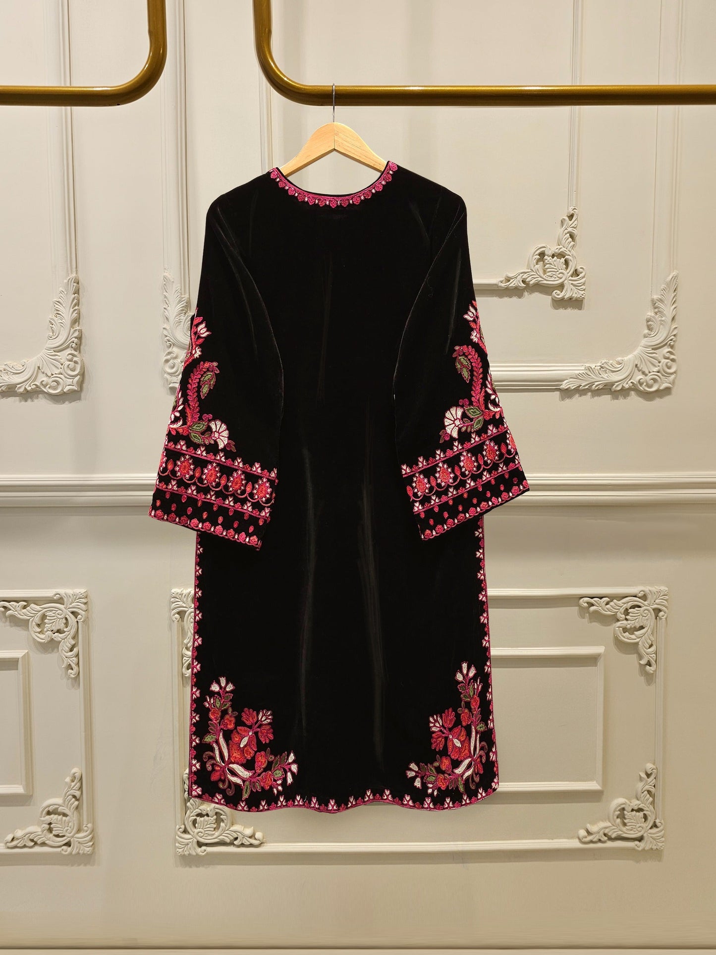 S112840 | Embroidered Velvet Suit | Aghanoor Bridal