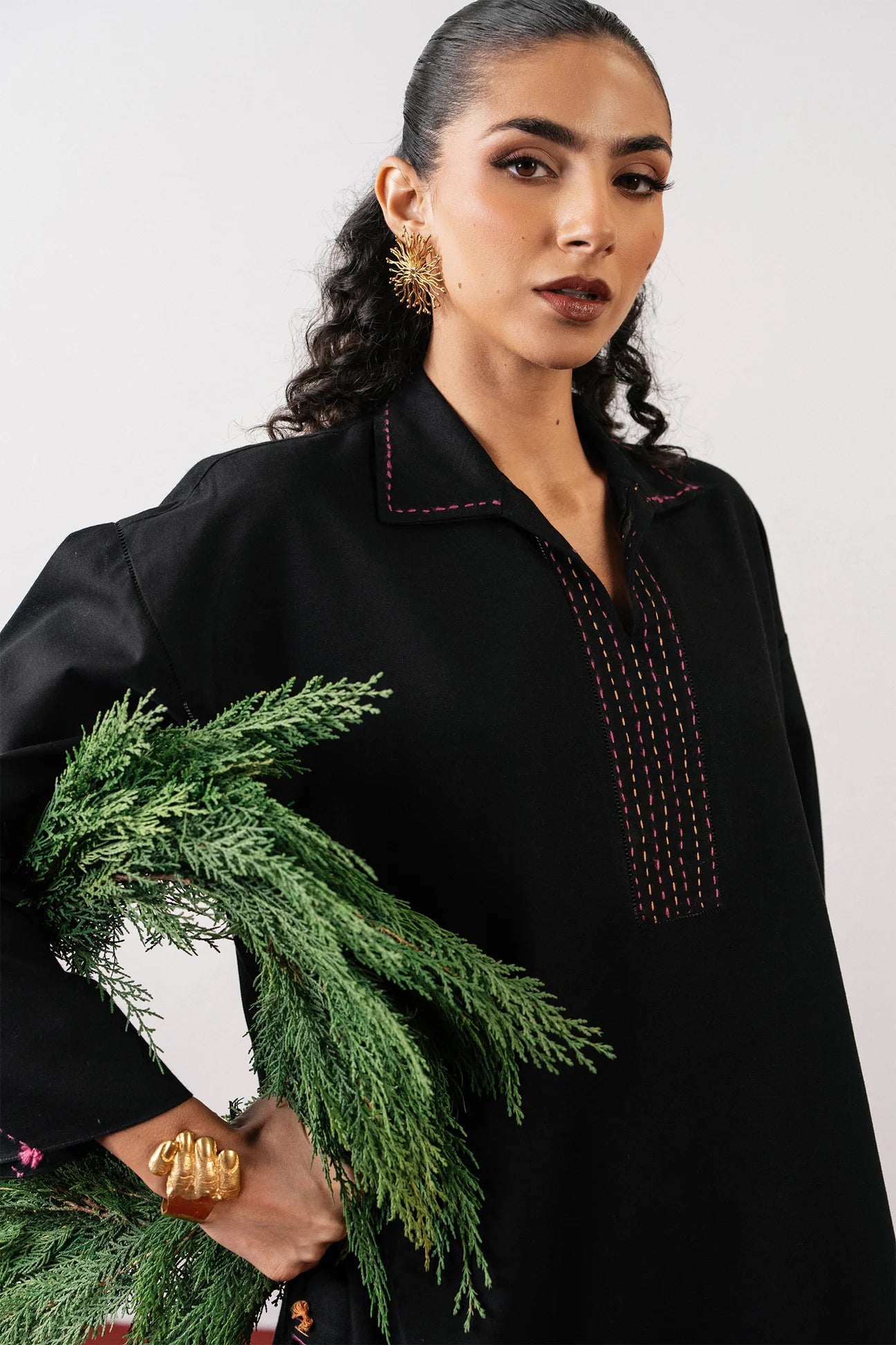 NIRA (ZRW-21597) | ZAHA