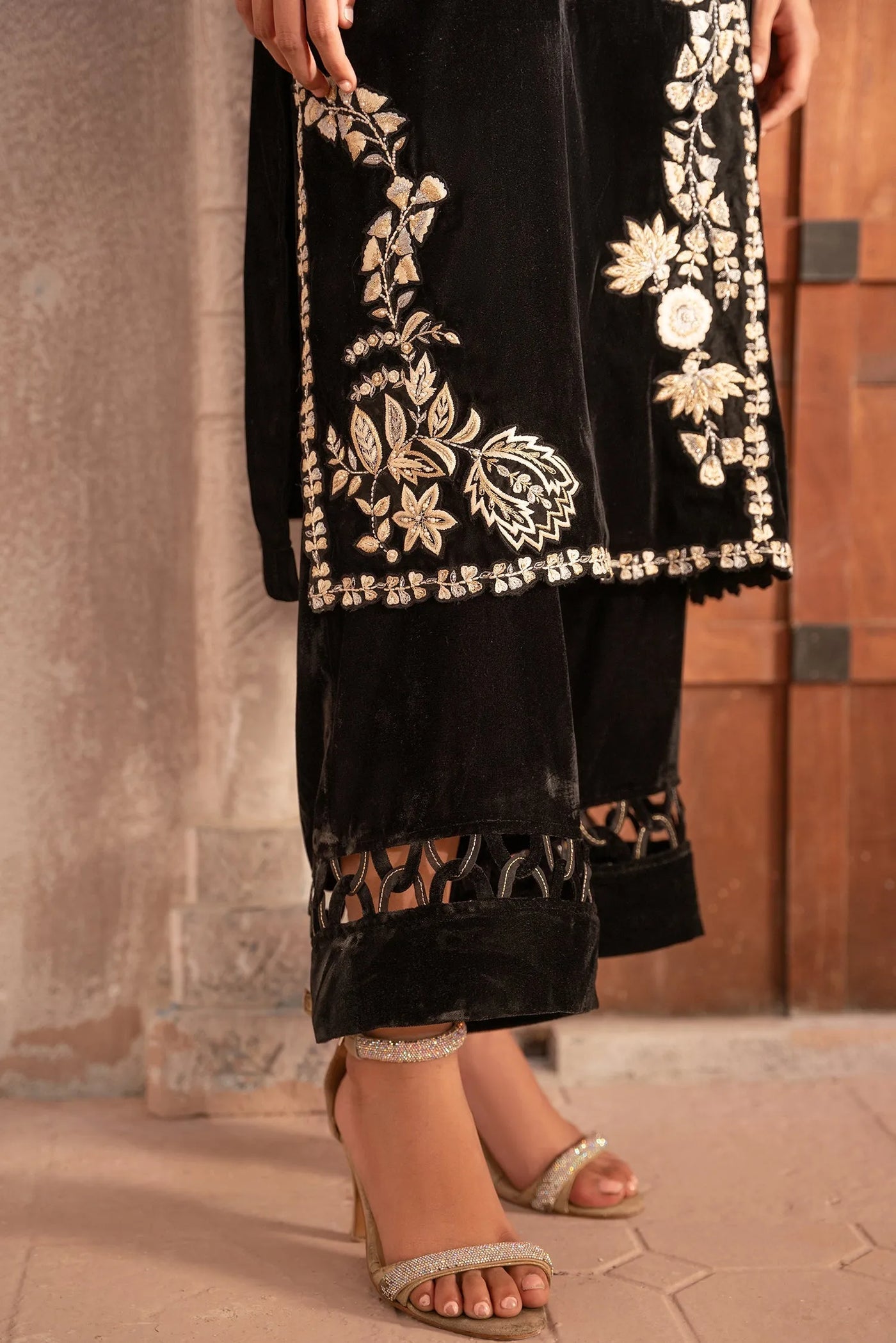 Black Agate | Velvet Collection '25 | Studio Mehr