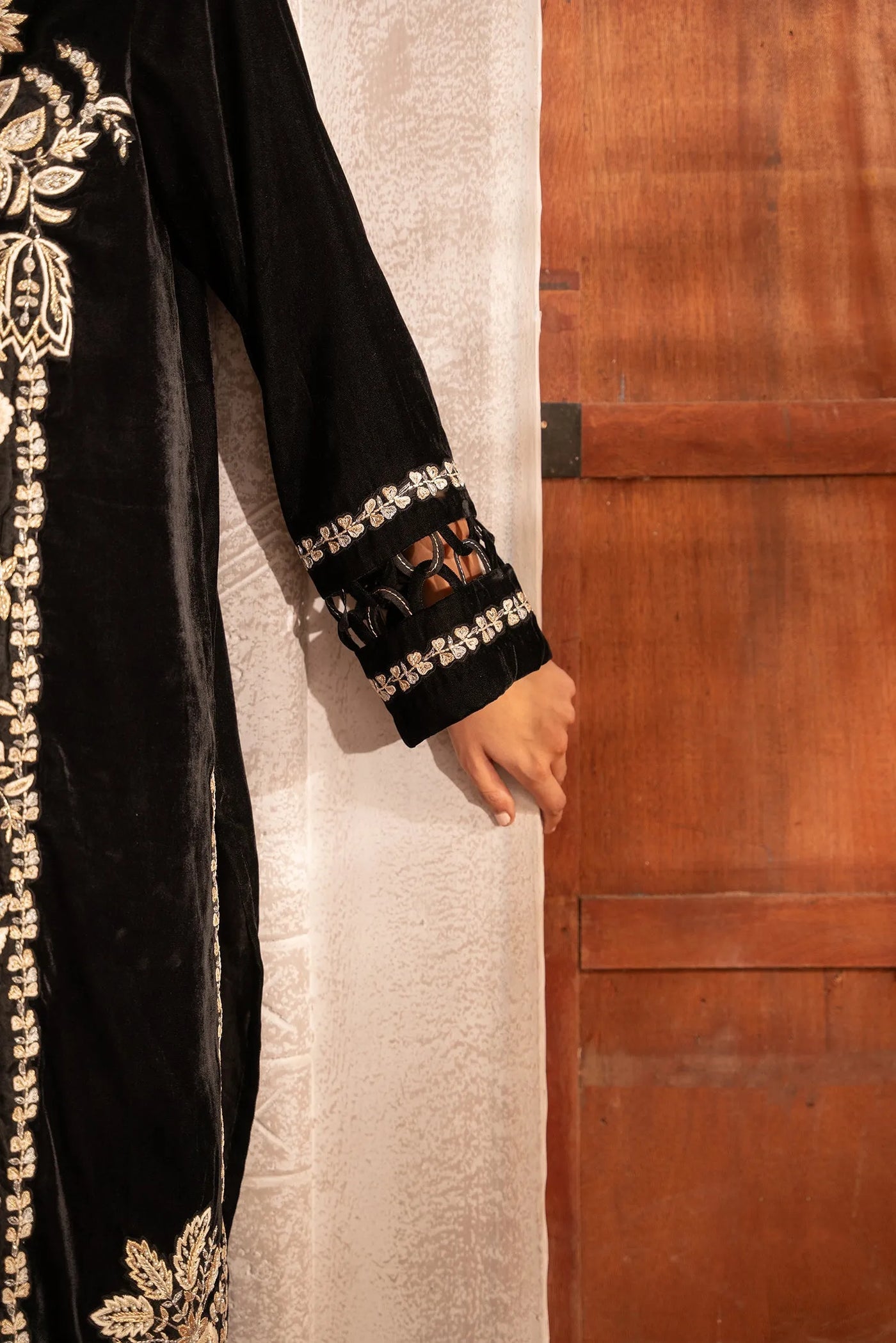 Black Agate | Velvet Collection '25 | Studio Mehr