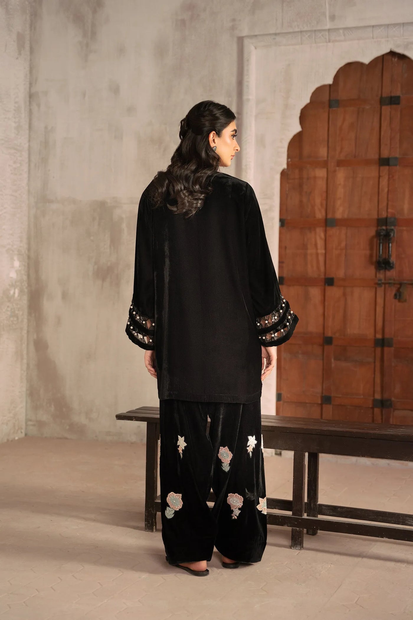 Black Pearl | Velvet Collection '25 | Studio Mehr