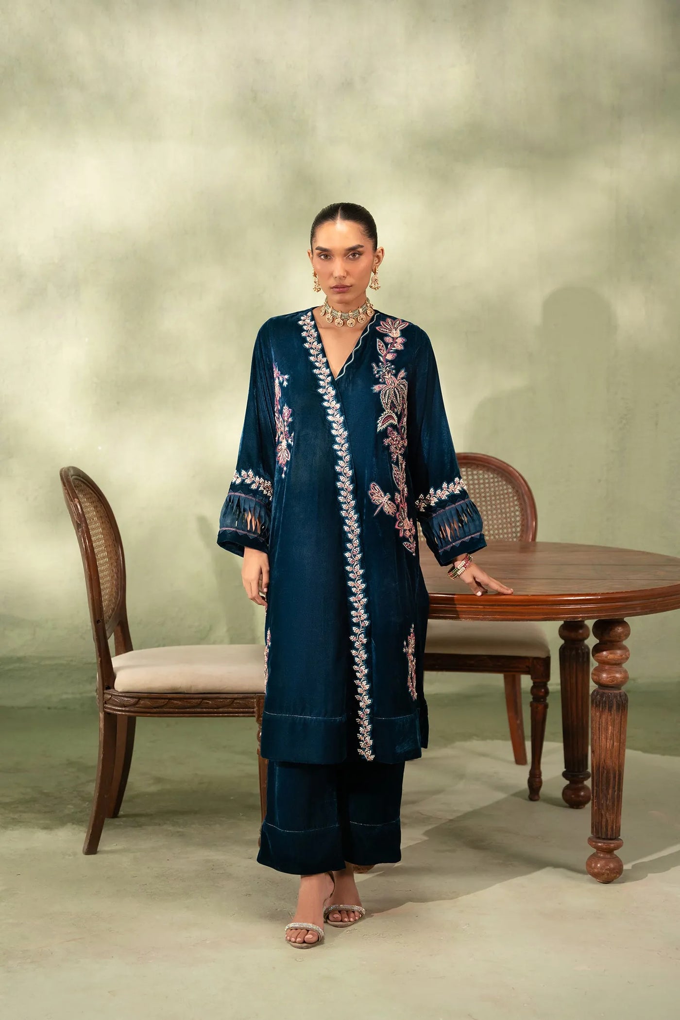 Blue Montana | Velvet Collection '25 | Studio Mehr