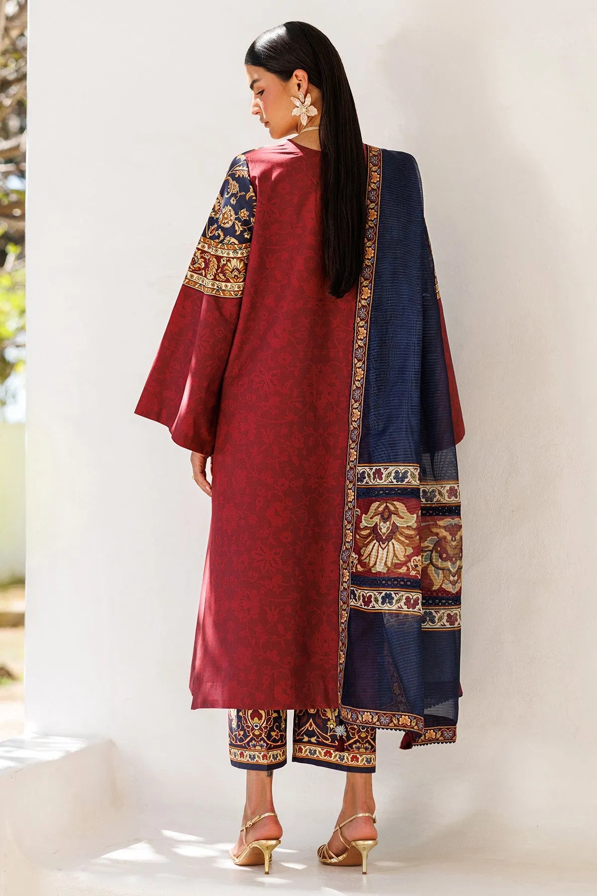 Digital Printed Lawn USE-9309 | Unstitched Summer '26 | Jazmin