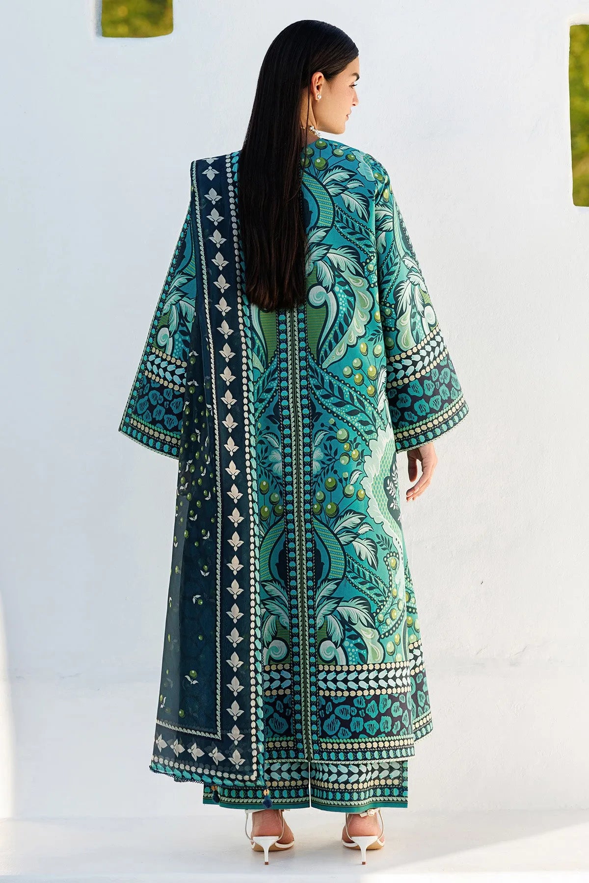 Digital Printed Lawn USE-9313 | Unstitched Summer '26 | Jazmin