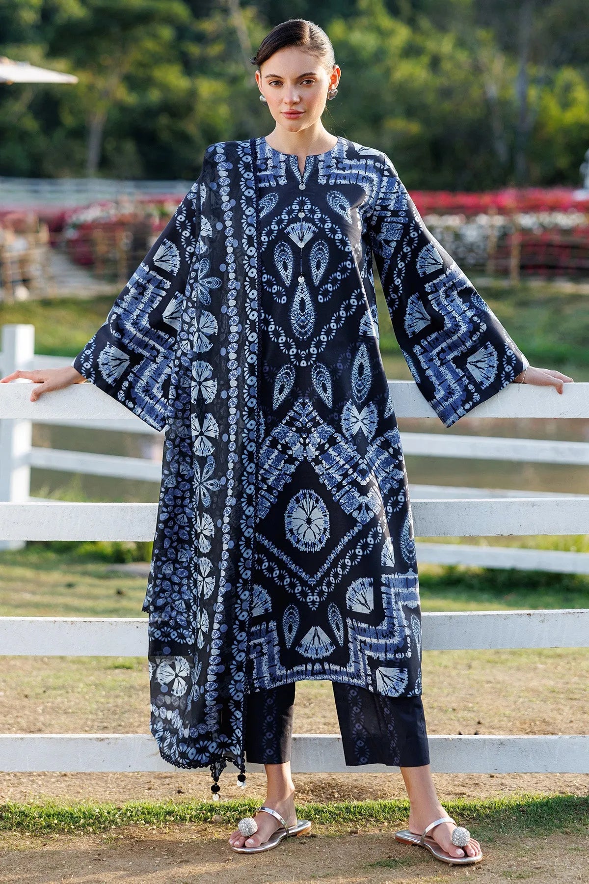 Digital Printed Lawn USE-9318 | Unstitched Summer '26 | Jazmin
