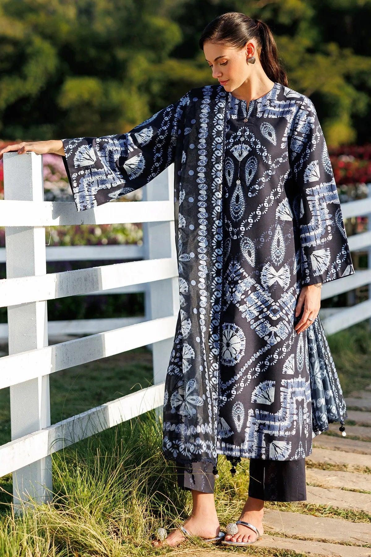Digital Printed Lawn USE-9318 | Unstitched Summer '26 | Jazmin