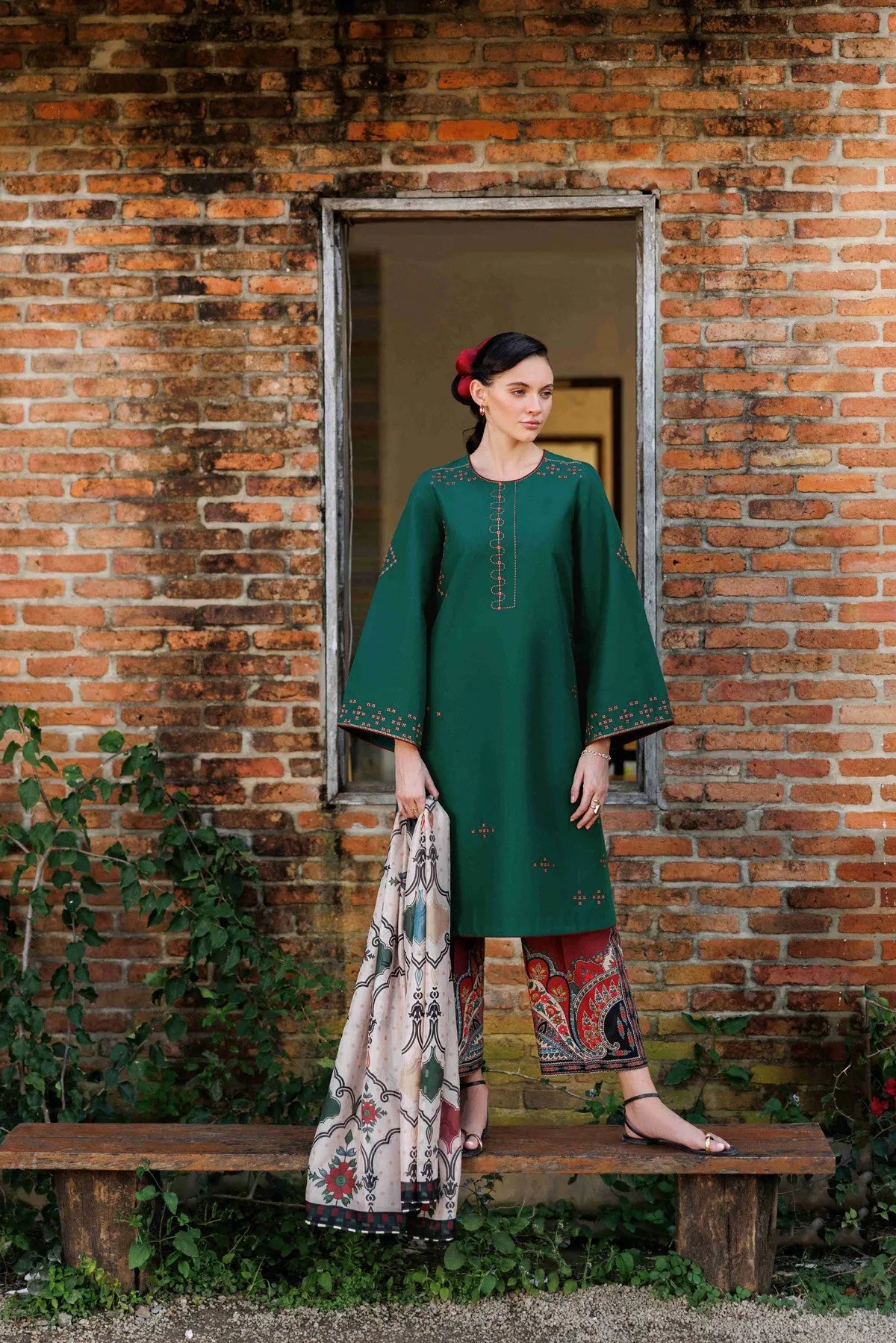 Embroidered Lawn USE-9285 | Unstitched Summer '26 | Jazmin
