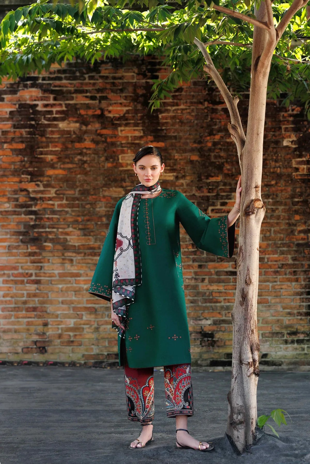 Embroidered Lawn USE-9285 | Unstitched Summer '26 | Jazmin