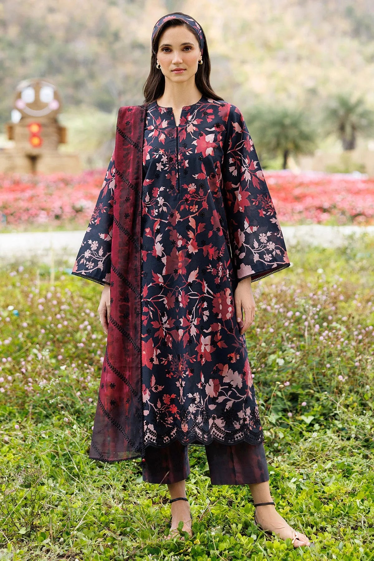 Embroidered Lawn USE-9290 | Unstitched Summer '26 | Jazmin