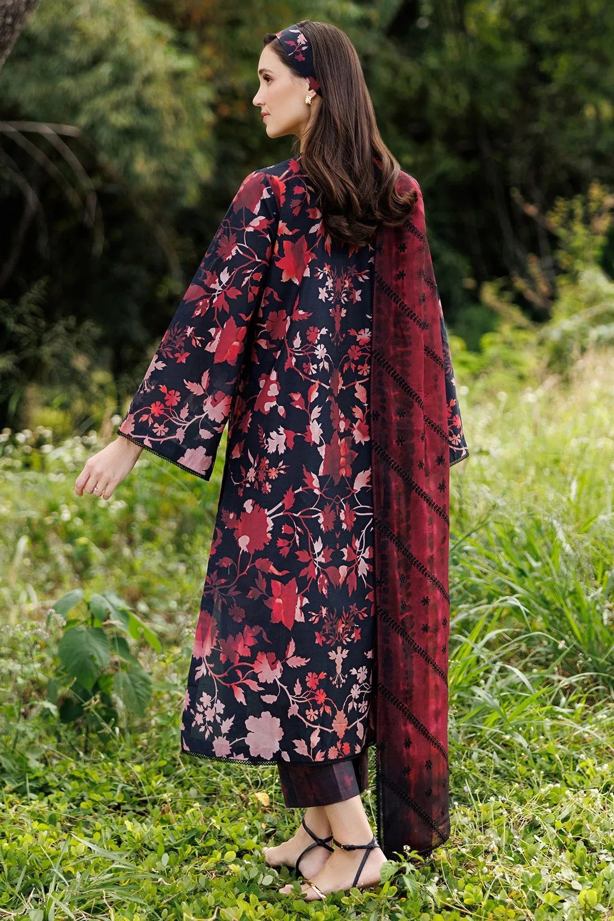 Embroidered Lawn USE-9290 | Unstitched Summer '26 | Jazmin