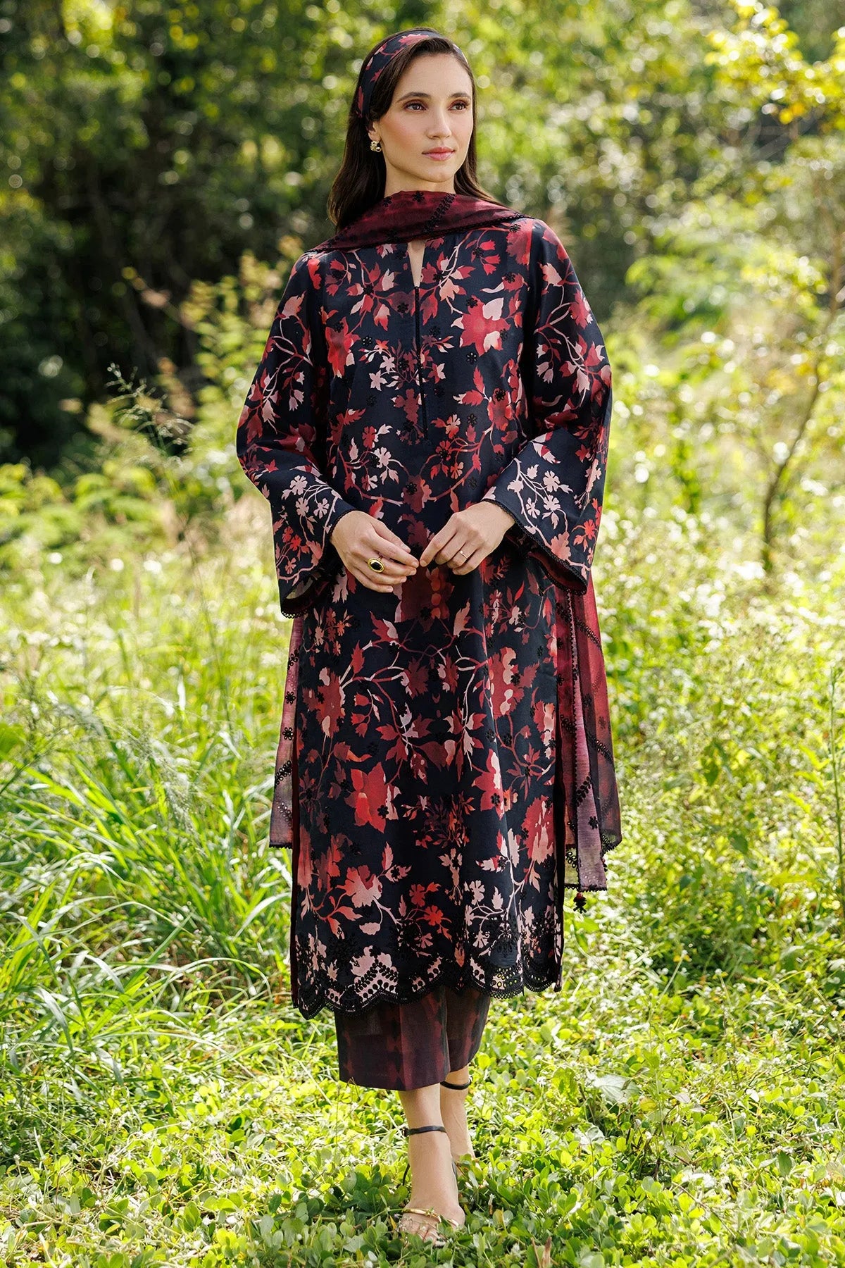 Embroidered Lawn USE-9290 | Unstitched Summer '26 | Jazmin