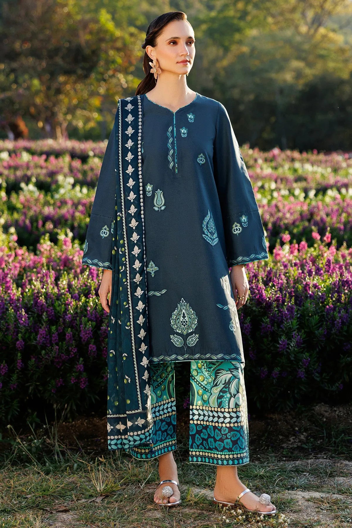 Embroidered Lawn USE-9291 | Unstitched Summer '26 | Jazmin