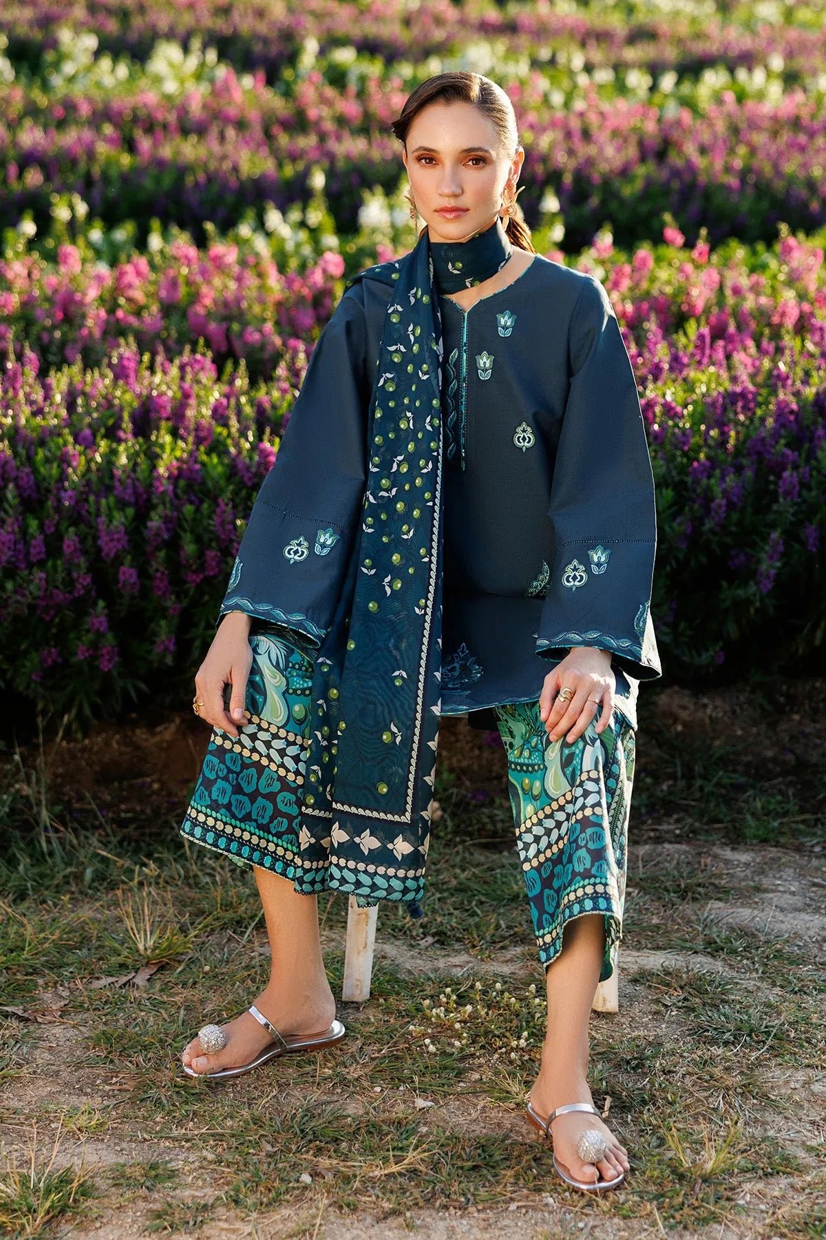 Embroidered Lawn USE-9291 | Unstitched Summer '26 | Jazmin