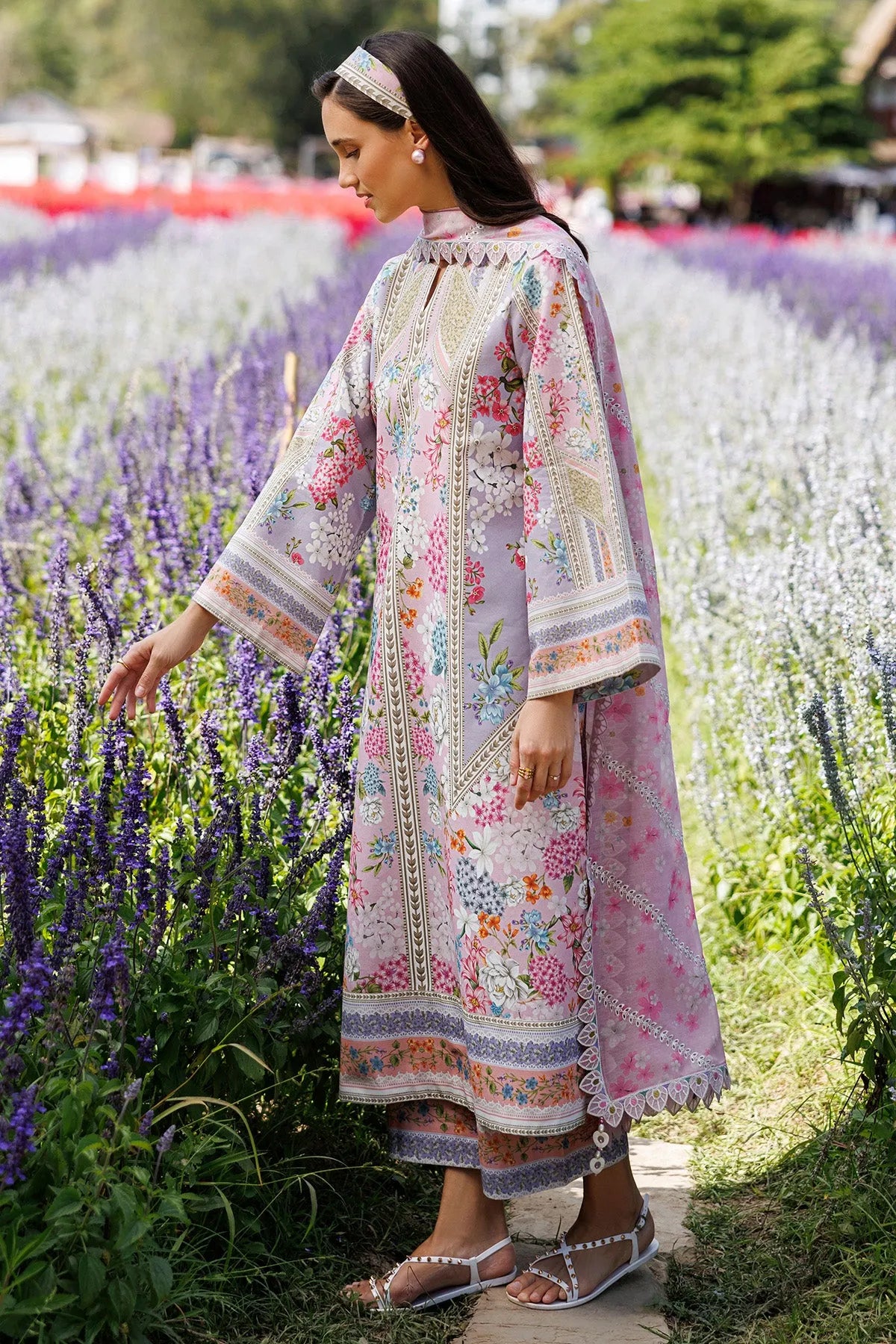 Embroidered Lawn USE-9300 | Unstitched Summer '26 | Jazmin