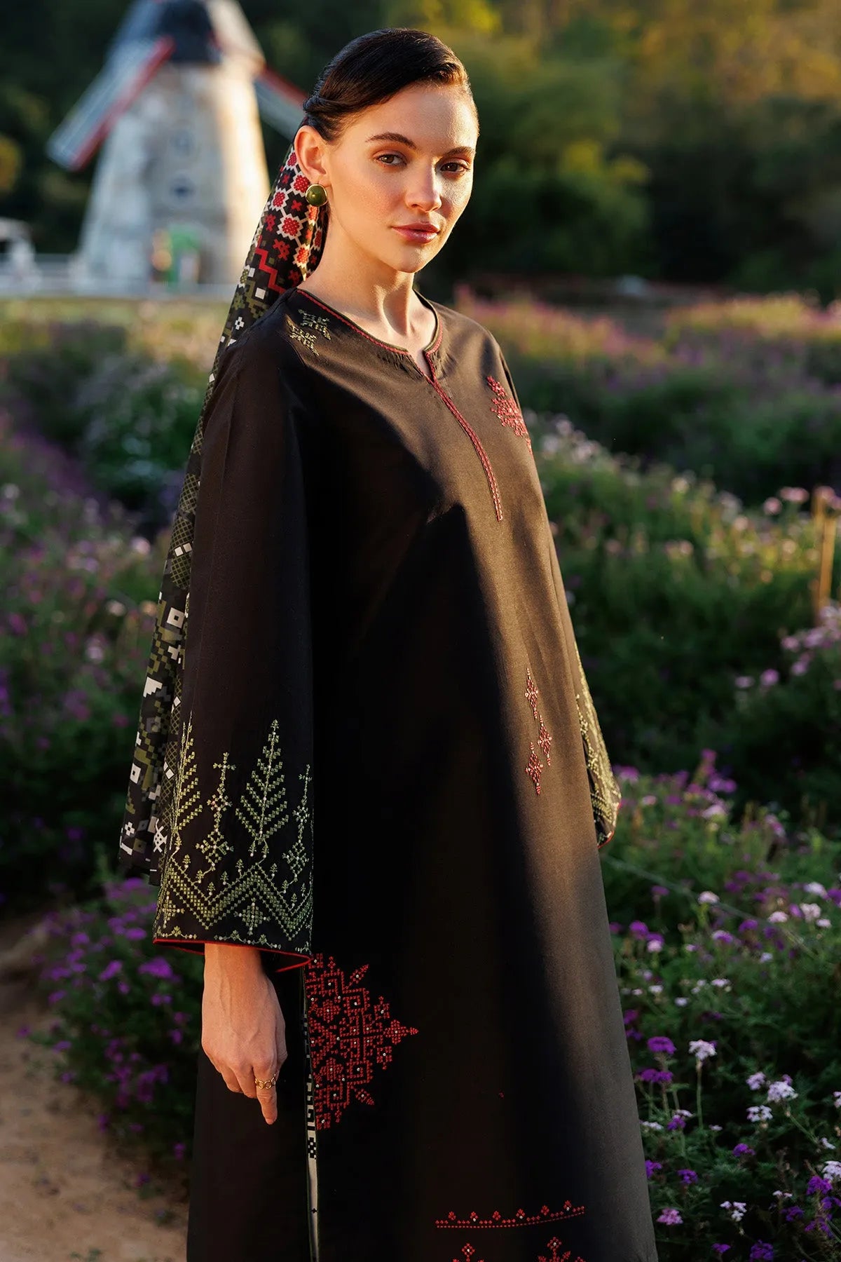 Embroidered Lawn USE-9301 | Unstitched Summer '26 | Jazmin