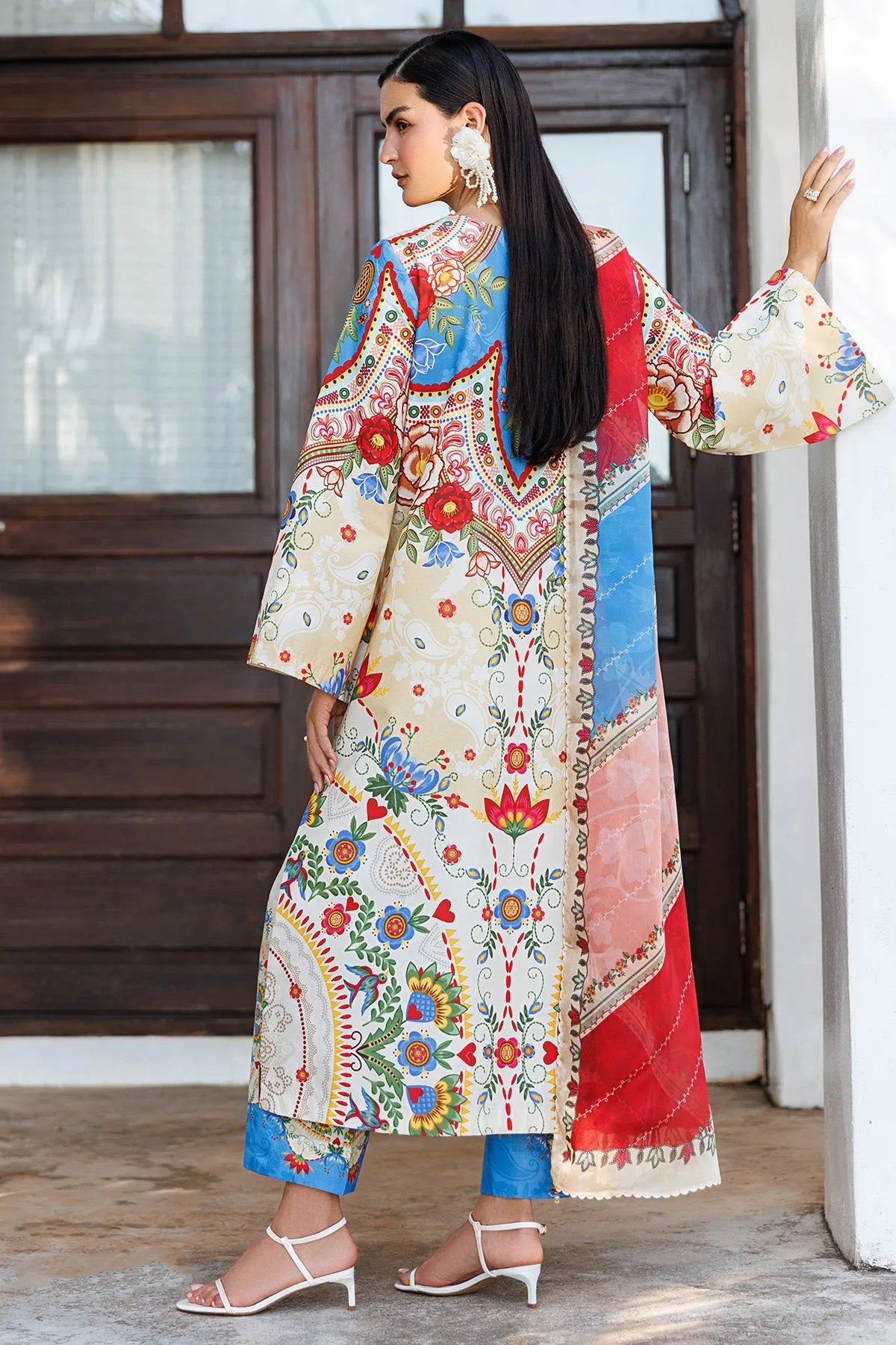 Embroidered Lawn USE-9312 | Unstitched Summer '26 | Jazmin
