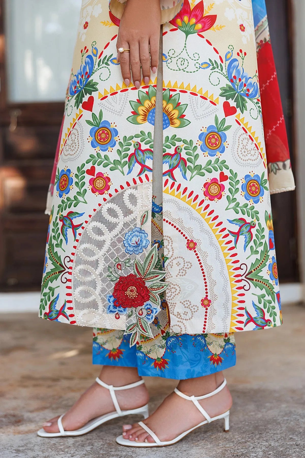 Embroidered Lawn USE-9312 | Unstitched Summer '26 | Jazmin