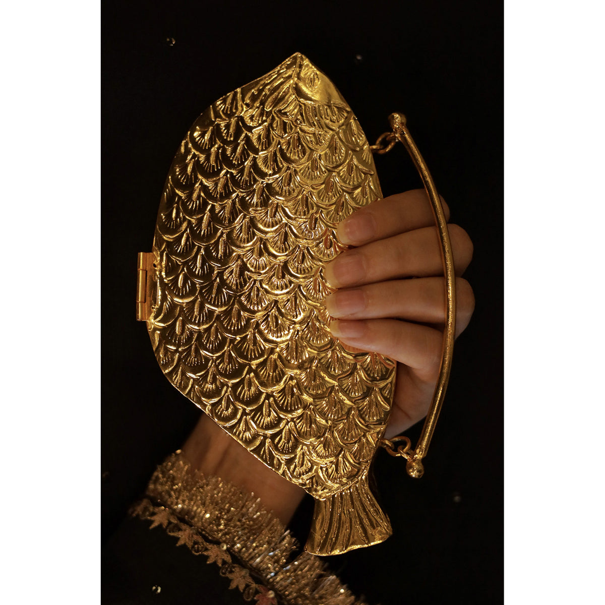 Fish (Clutch) | DYOT | ACCESSORIES