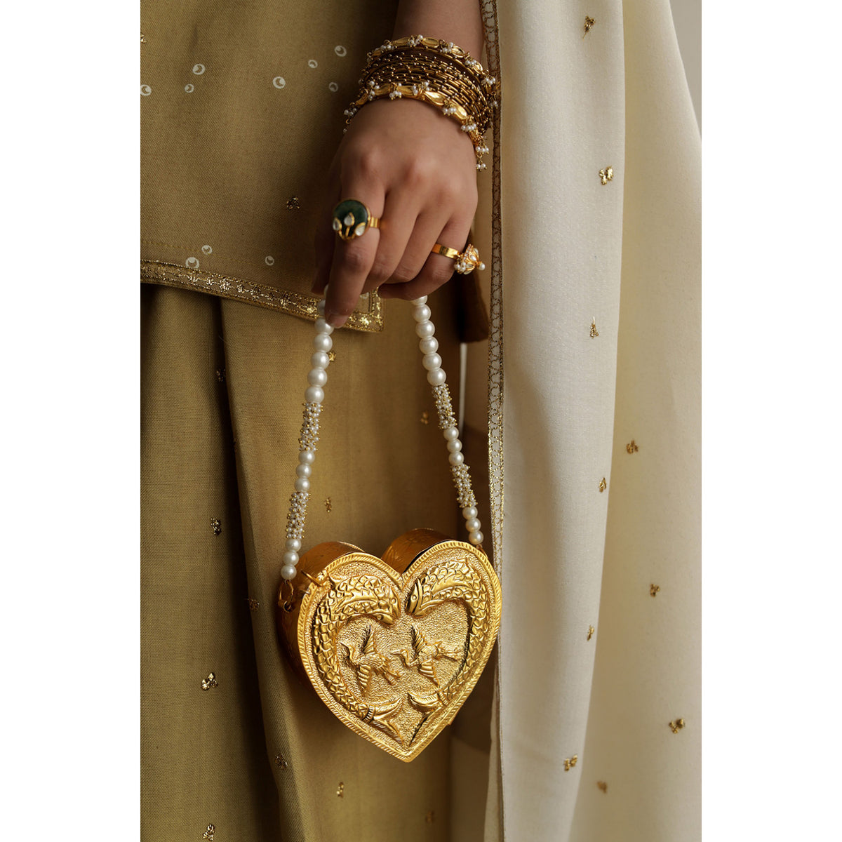 Flamingo Heart (Clutch) | DYOT | ACCESSORIES