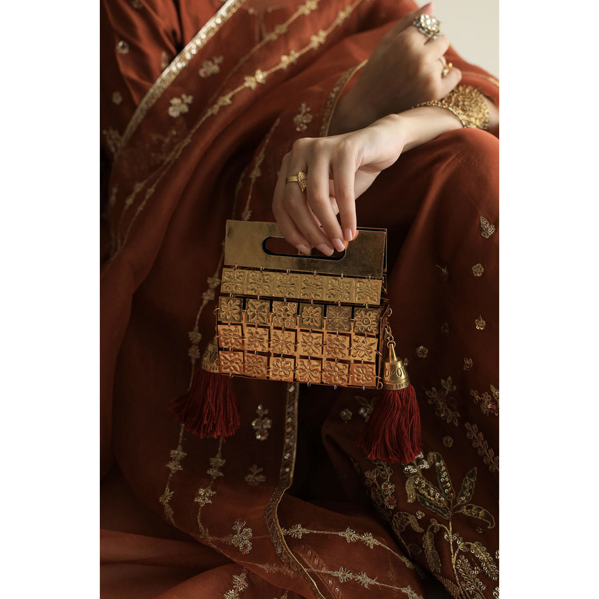 Twin Tassel (Clutch) | DYOT | ACCESSORIES