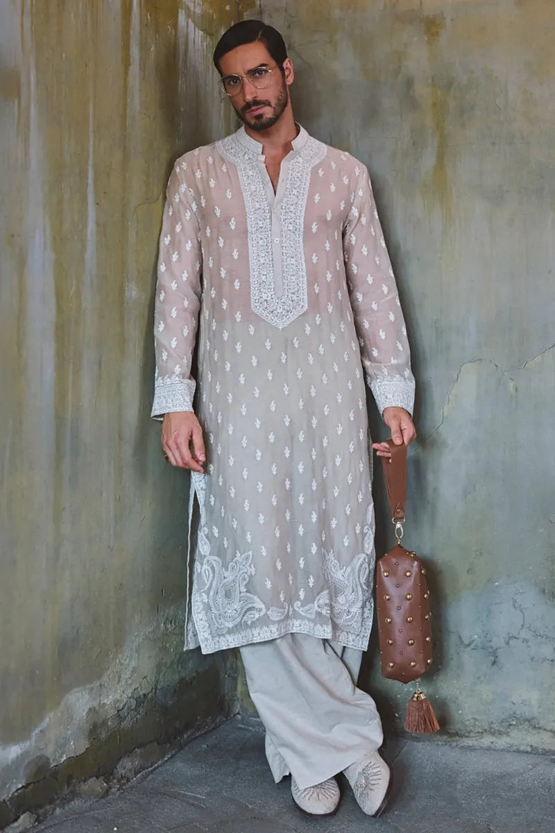 Off-white Chikankari Embroidered Kurta Set | Diffusion '26 | Iqbal Hussain