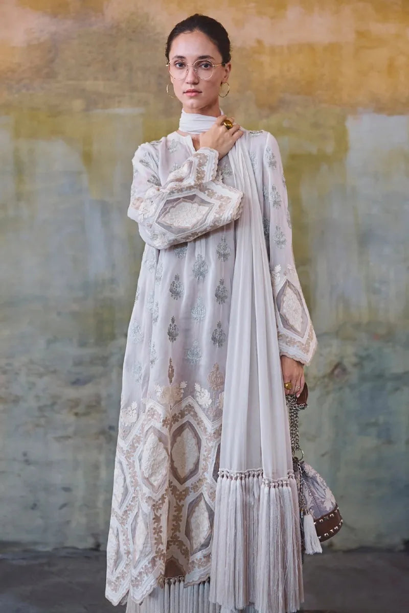 Ivory And Beige Embroidered Kurta Set | Diffusion '26 | Iqbal Hussain