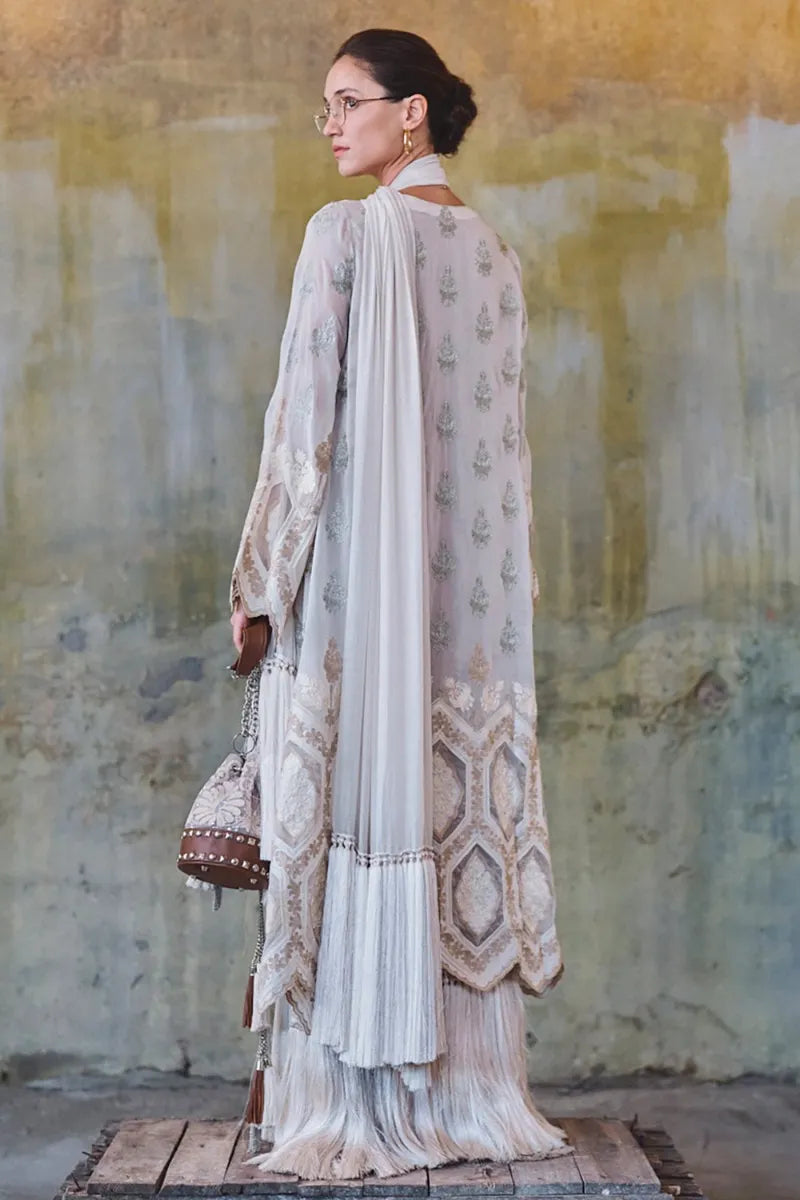Ivory And Beige Embroidered Kurta Set | Diffusion '26 | Iqbal Hussain