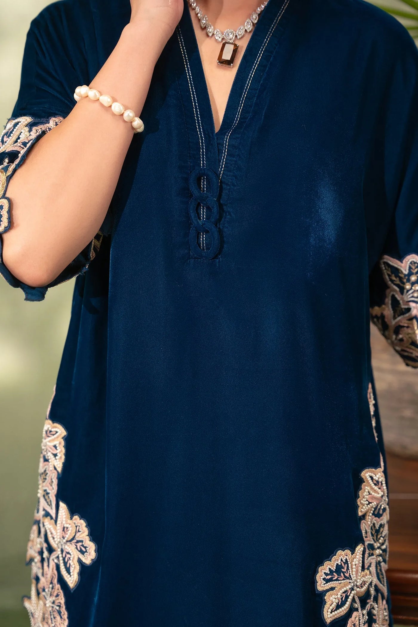 Lapis | Velvet Collection '25 | Studio Mehr