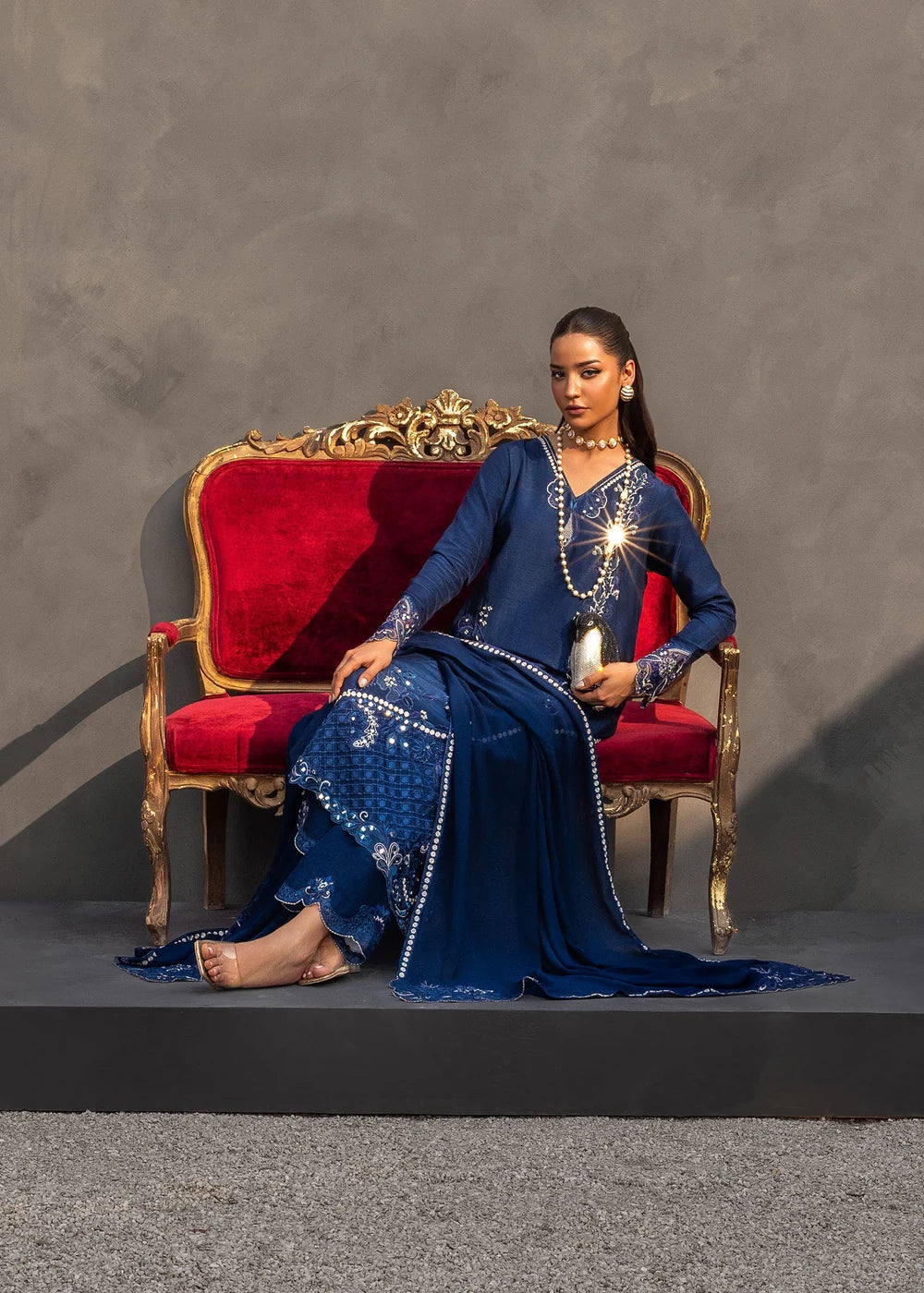 Veloura | Nureh | Saira Shakira