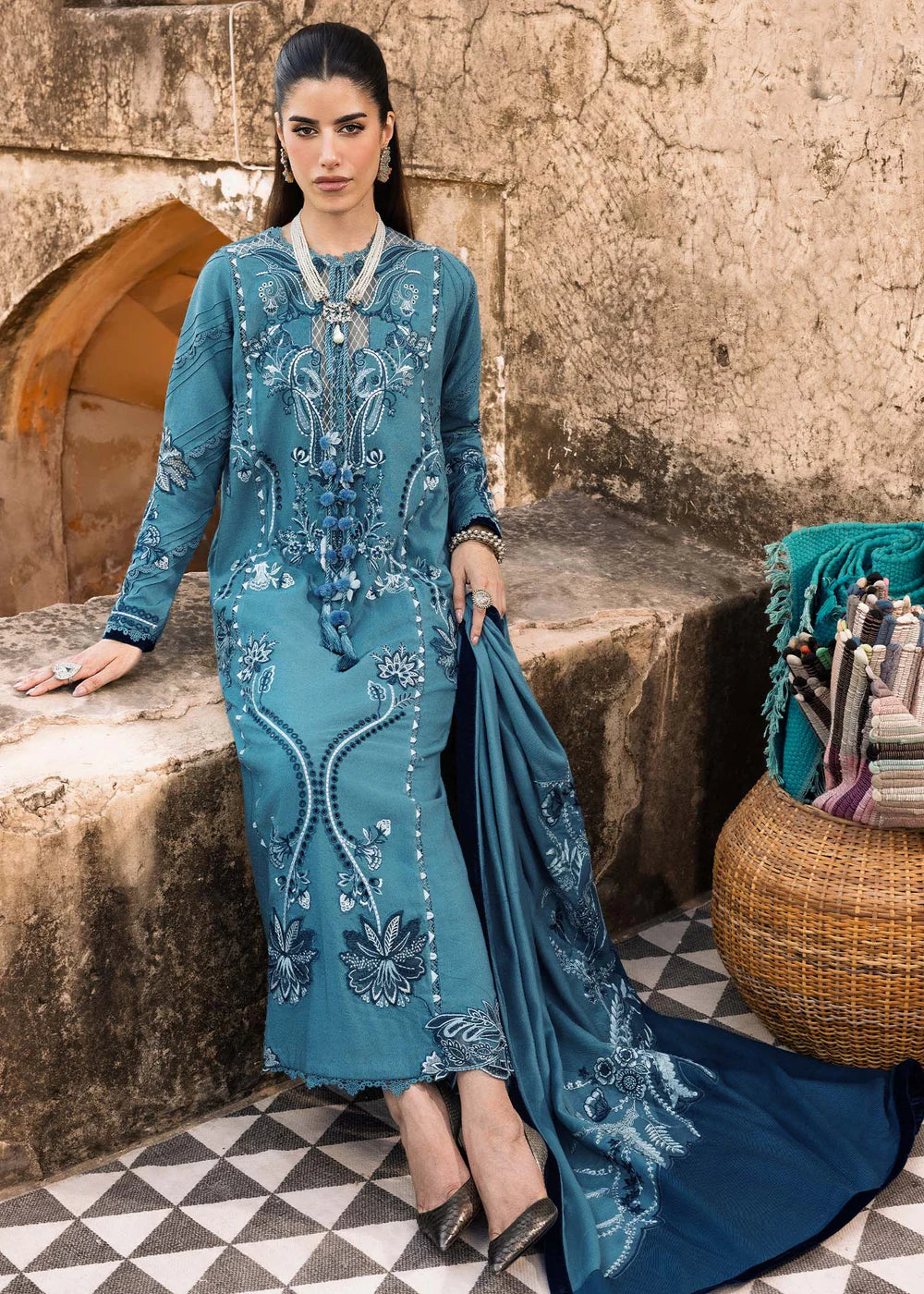 FRIYA 2-B | Winter Unstitched '25 | Saira Shakira