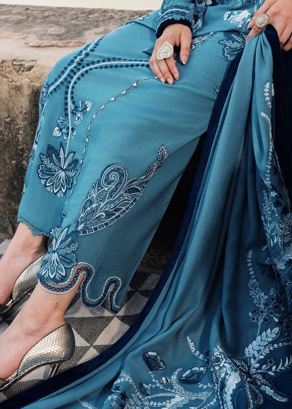 FRIYA 2-B | Winter Unstitched '25 | Saira Shakira