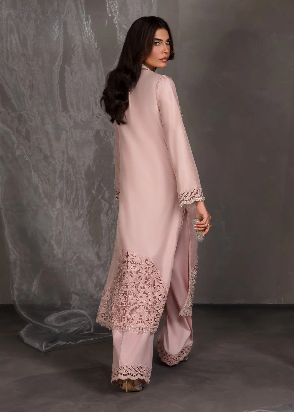 Lustre | Saira Shakira