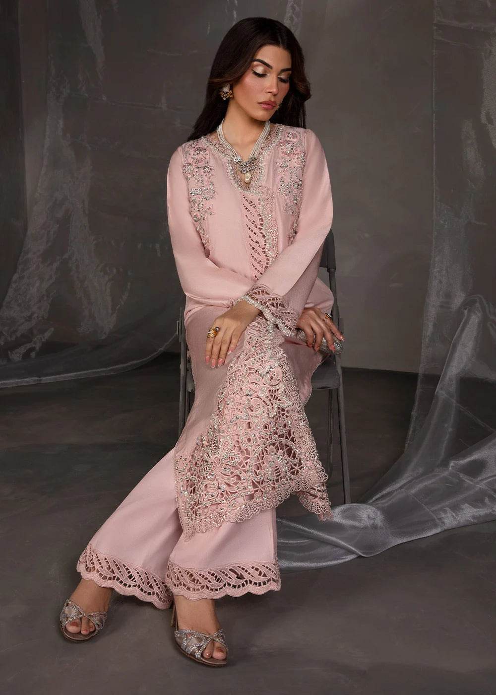 Lustre | Saira Shakira