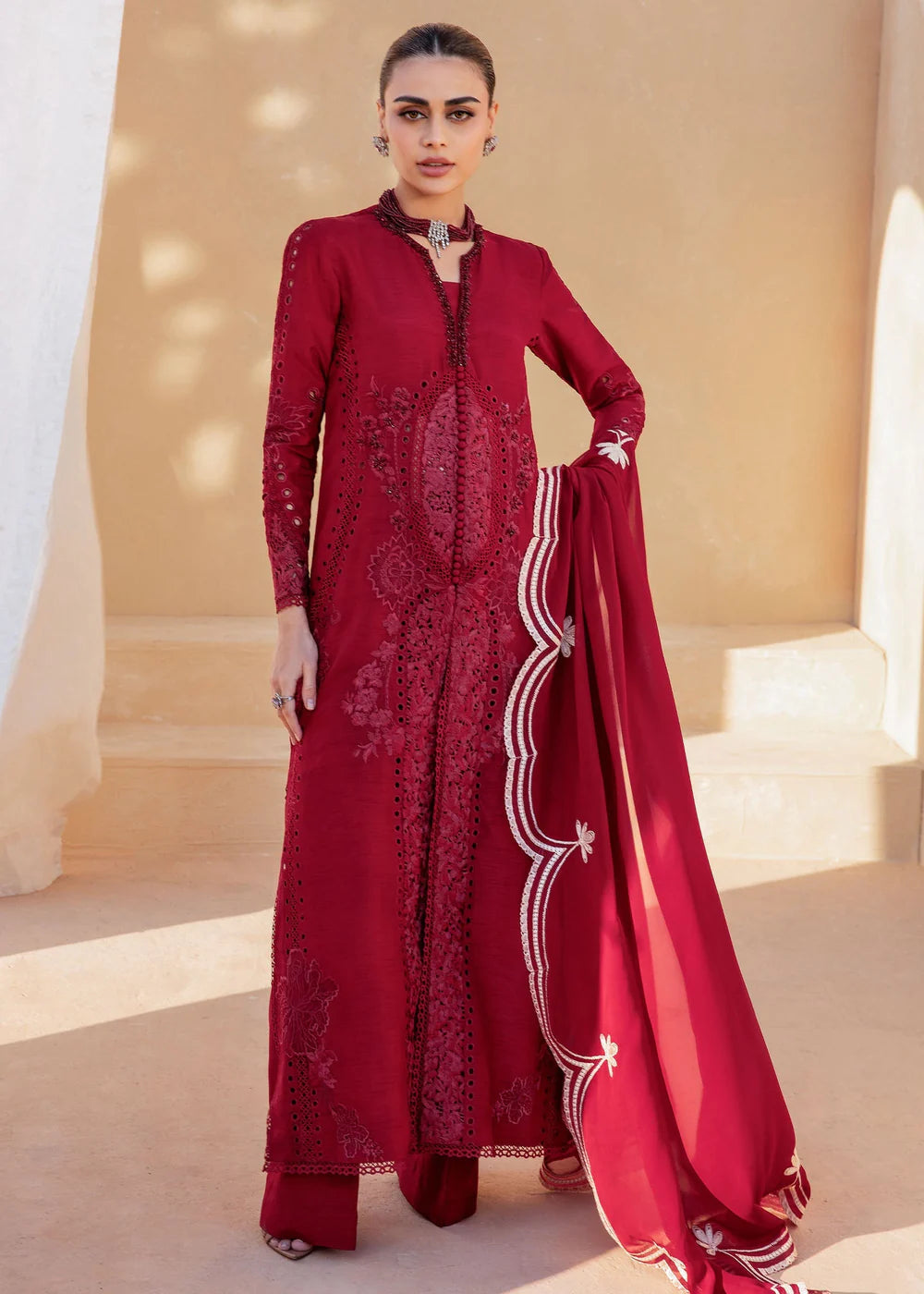 Izzy  | Saira Shakira Rosea Casual Pret'25