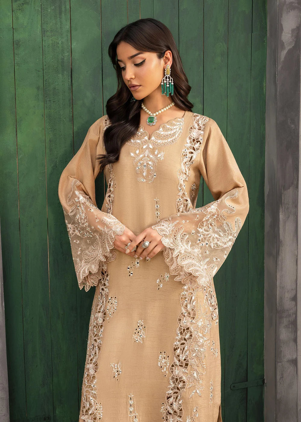 Mist Rose | Nureh | Saira Shakira