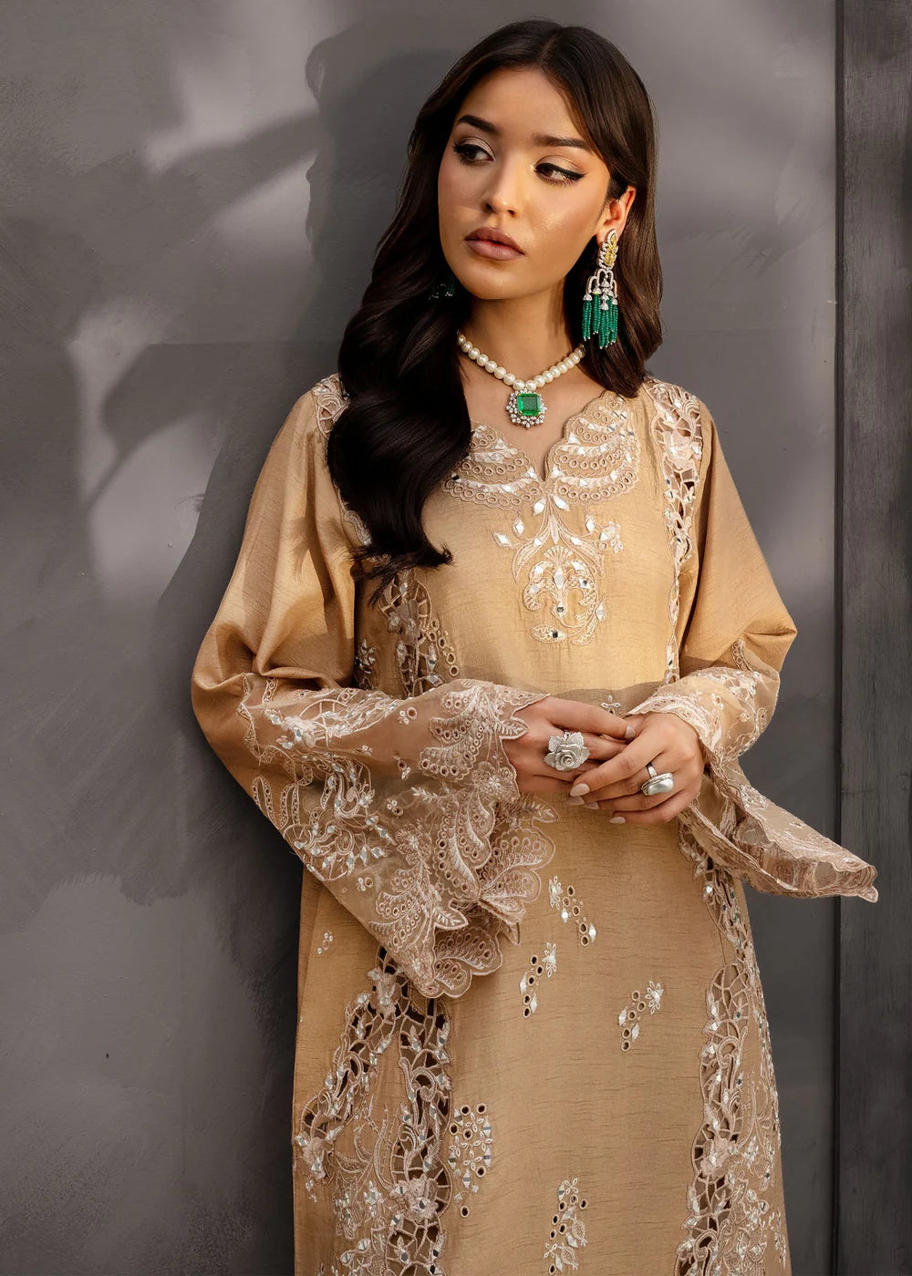Mist Rose | Nureh | Saira Shakira