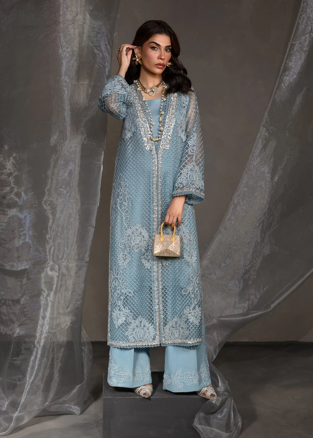 Cyan | Saira Shakira
