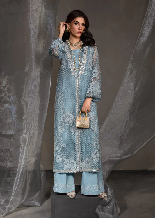 Cyan | Saira Shakira