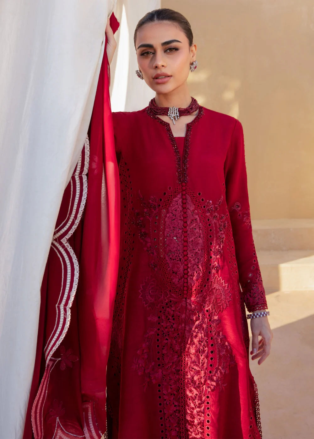 Izzy  | Saira Shakira Rosea Casual Pret'25